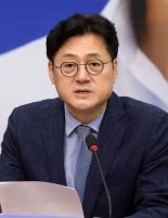 홍익표 “세수 부족으로 민생 돌볼 여력 바닥나…행방불명 정부”