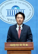 이준석 "대통령 국정기조 변화 없으면 총선 패배... 의원들, 직언해야"