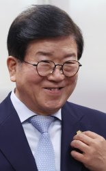 6선 박병석, 불출마 선언… 민주당에도 중진 용퇴론 퍼지나