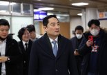 '도도맘'에 허위고소 종용…강용석, 1심 징역 6개월에 집유 2년