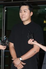 檢, '운전자 바꿔치기' 가수 이루 항소심…징역 1년 구형