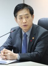 김주현 "부동산 연착륙 위해 사업성 개선, 적절한 금융지원 함께 돼야"