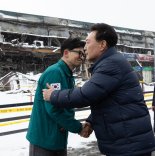 민생현장에서 만난 尹-韓 갈등 봉합