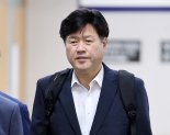 '불법 정치자금 수수' 김용, 2심 본격화…"범행 당시 동선 달라"
