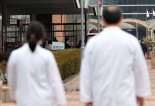 "대한민국 의료시스템 붕괴…참담할 뿐" 의협, '의대 증원'에 분노