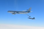 KF-21 "원거리 작전 능력 확보" 첫 공중급유 비행시험 성공