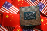 중국의 반격 "美 인텔·AMD 칩 쓰지마"