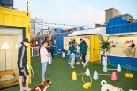 애견 유치원·호텔·용품샵·카페 한곳에… '코오롱FnC 커먼그라운드'