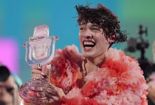 "난 남자도 여자도 아냐"  '제3의 性' 가수, 유럽 최대 팝 축제 우승