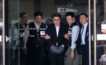구속 후 첫 조사 김호중, 아이폰 비밀번호 일부만 제공했다