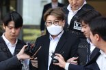 "김호중 결국 감옥 안 가나"...음주 뺑소니 한 달 만에 '피해자와 합의'