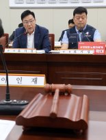 플랫폼종사자 최저임금 적용 놓고 '대치'