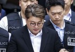 '음주 뺑소니' 김호중 구속기소...'음주운전' 혐의 끝내 적용 못해