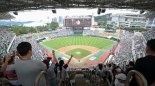 프로야구 관중 첫 1000만 돌파.. 폭염 뚫은 '흥행 열풍'