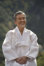 굴곡진들 헛된 삶은 없기에 30년 소리꾼 장사익 그대에게 꽃을 바치리오[Weekend 문화]
