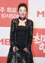 배우 김수미 심정지로 별세...향년 75세(2보)