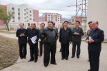 수해 복구지역 살림집 건설, 김정은 지시한 완공 기한 지키려 ‘날림공사’