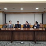 美 상장한 한국 기업 투자 ETF 3%대 하락 [비상계엄]