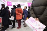 노인일자리 110만개…출산·양육부담 줄인다 [2025 업무보고]