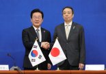 이재명, 주한일본대사 만나 "日에 애정 깊어...한미일 협력 매우 중요"