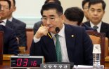 김용현, ‘접견금지’ 판사에 손배소 청구…헌법재판관도 고발