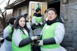 "임직원 기부금에 회사 출연금 더했다"...DB손보, '사랑의 연탄나눔' 실시
