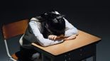 "전부 교복 셔츠 벗어" 여학생 80명 그대로 집 보낸 교장에 印 '발칵'