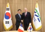 '한국경제 회복력 믿어달라'는 김동연, 에어리퀴드사와 2500만달러 투자 논의