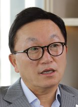 X 투자 등 빅딜 이끈 미래에셋… 글로벌 톱티어로 ‘한걸음 더’