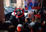 "손가락으로 '1' 수신호 한 사람, 서부지법 폭동 지휘…공개 수배한다"