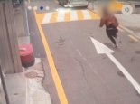 처음 본 여성에 '사커킥' 날린 40대男, 항소심서도 '징역 25년'