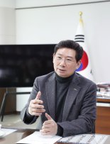 이상일 용인시장 "대도시 구청장 3급 상향, 부구청장제 신설" 행안부에 요청