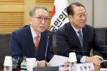 與, 고강도 쇄신-강력한 대야투쟁으로 탄핵정국 보수위기 돌파구 모색