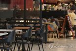 커피 한 잔 주문하고 '노트북·멀티탭·전기방석'까지…업주 고충 토로