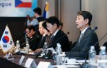 [fn사설] 폴란드 원전 무산, 국정공백기 다른 건도 잘 살펴야