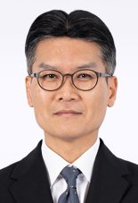 LFP 양극재 공장 美 진출하는 엘앤에프 "투자금 1000억 이상… 합작법인에 무게"