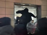 막 오른 서부지법 사태 재판..."저항권 행사 당연" 혐의 부인