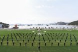 해군 사관생도 139명 임관…"대한민국 바다 지킬 것"