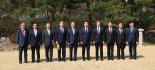 한 대행, 4대그룹 총수와 회동..."주력 산업 경쟁력 지킬 것"