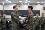 합참의장, 육군 5군단서 "DMZ 적 활동 더 세밀히 관찰, 적 도발 땐 단호한 대응" 지시