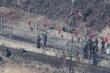 탄핵정국 뒤 북한군 10여명 군사분계선 도발...왜?