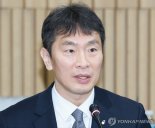 경남 찾은 이복현 "방산·조선업계 RG 발급 활성화 등 지원 조치"