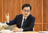 김동연, 자동차업계 만나 트럼프 관세 대응 논의...도정과 경선 병행
