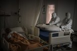 백악관, '코로나19 바이러스 중국에서 인위적 제조' 홈페이지 게재