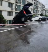남양주 아파트 주차장 옹벽 붕괴…차량 6대 파손