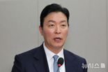 '사의 표명' 김성훈 휴가…'서열 3순위' 안경호, 경호처장 직무대리