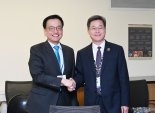 최상목 부총리 G20 계기 연쇄 외교… “다자무역·디지털 협력 확대”