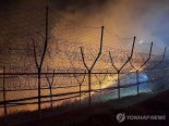 엠젠솔루션, 고성 DMZ 산불 헬기 8대 투입 ‘이틀째 진화중’...AI 소방로봇∙산불 대응 드론 부각↑ [특징주]
