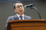 [속보] 유영상 SKT 대표 "번호이동 위약금 경감·면제 검토"