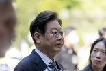 이재명, 대선후보 확정 후 첫 재판 출석...'묵묵부답'